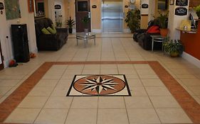 Super 8 By Wyndham Austin/Airport South